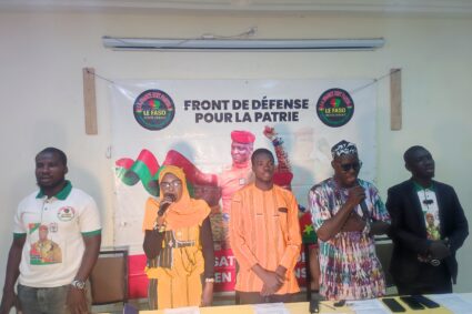 Situation nationale : Le Front de Défense pour la Patrie demande une mobilisation générale des fonctionnaires et soutient Adama SIGUIRÉ