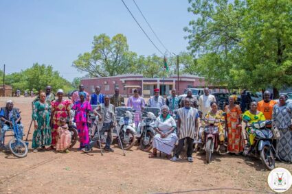 Soutien aux personnes vivant avec un handicap : des motocyclettes et un forage pour la Coordination des associations de la province du Nahouri